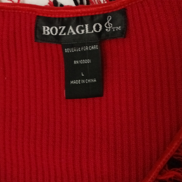 Vibrant red zippered sweater with fringes🐞🐞🐞 - Picture 3 of 8